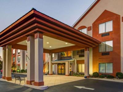 Hotel Comfort Suites Gwinett Medical Center Area - Bild 3