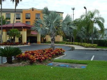 Hotel Comfort Suites Tampa - Brandon - Bild 4