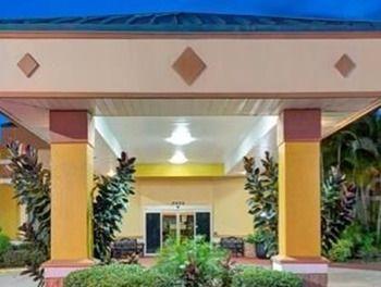 Hotel Garnet Inn & Suites, Orlando - Bild 5