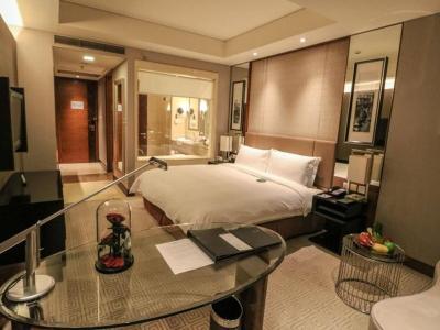 Hotel Howard Johnson by Wyndham Caida Plaza Shanghai - Bild 3