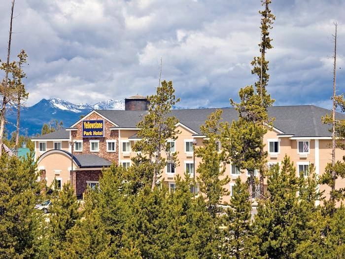 Yellowstone Park Hotel - Bild 1