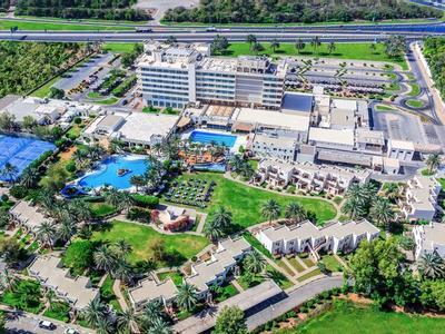 Radisson Blu Hotel & Resort Al Ain 