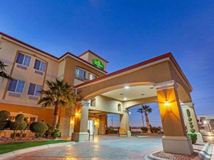 Hotel La Quinta by Wyndham Cd Juarez Near US Consulate - Bild 1