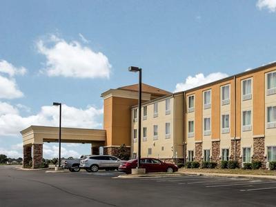 Hotel Comfort Suites Jonesboro University Area - Bild 2