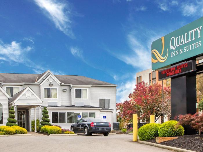 Hotel Quality Inn & Suites North/Polaris - Bild 1