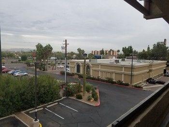 Hotel Ramada by Wyndham Tempe/At Arizona Mills Mall - Bild 5