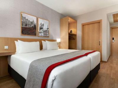 Hotel Ramada by Wyndham Madrid Getafe - Bild 5