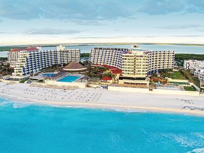 Crown Paradise Club - Cancun