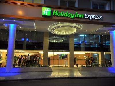 Hotel Holiday Inn Express Rosario - Bild 2