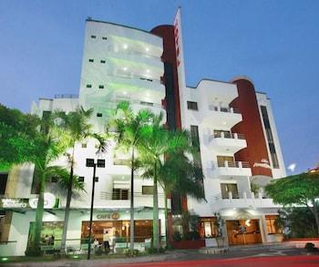 Hotel Howard Johnson by Wyndham Barranquilla Versalles - Bild 3