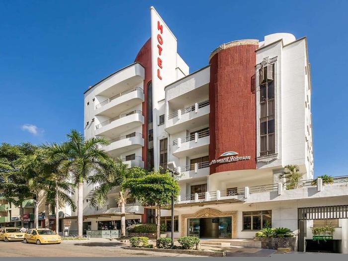 Hotel Howard Johnson by Wyndham Barranquilla Versalles - Bild 1