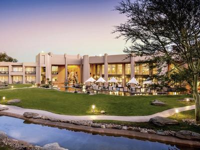Hotel Windhoek Country Club Resort - Bild 2