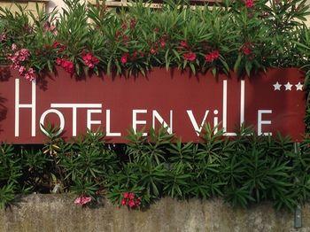 Hotel Hôtel En Ville - Bild 1