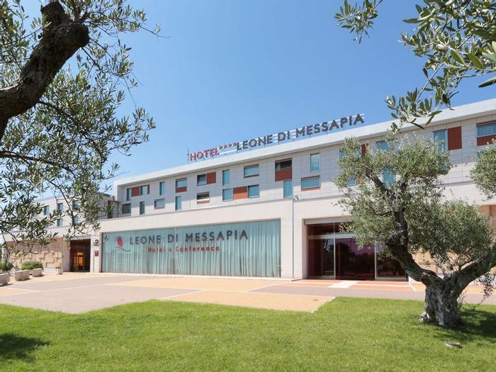 Best Western Plus Leone di Messapia Hotel  & Conference - Bild 1