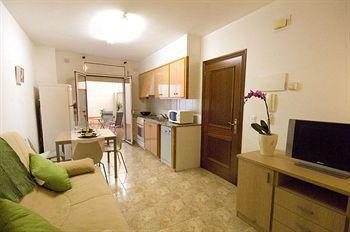 Hotel Apartments Figueres - Bild 3