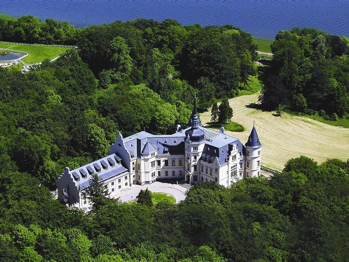 Schlosshotel Ralswiek - Bild 1