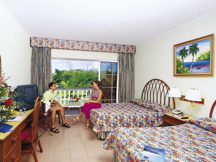 Hotel Punta Goleta Beach Resort - Bild 1