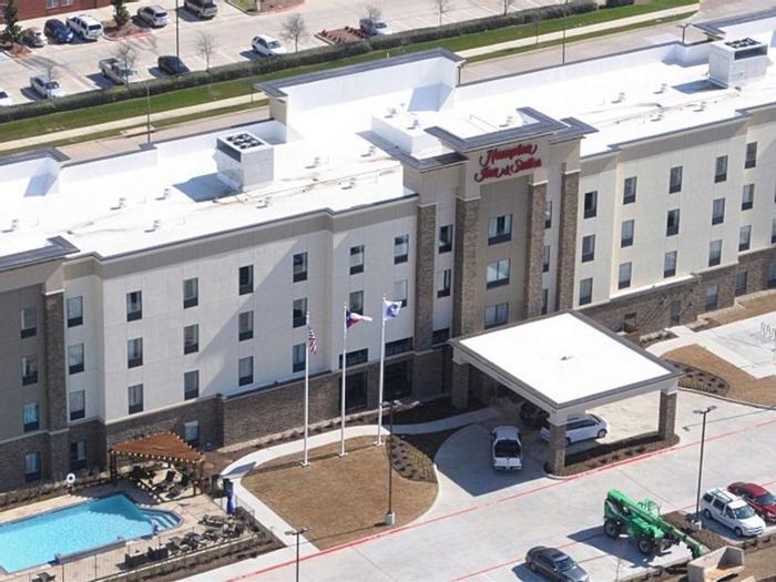 Hotel Hampton Inn & Suites Dallas Ft Worth Airport South - Bild 1