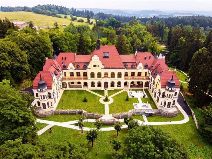Rubezahl Castle Hotel - Bild 1