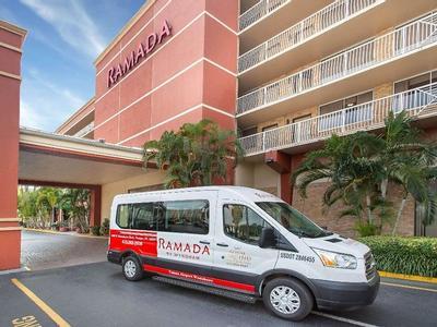 Hotel Ramada by Wyndham Tampa Airport Westshore - Bild 2
