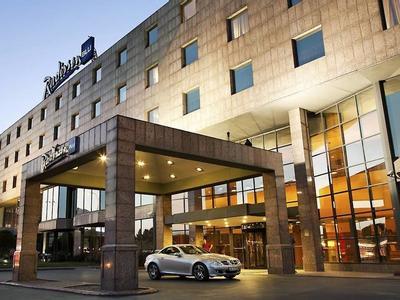 BH Conference & Airport Hotel 