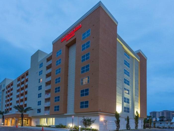 Hotel Residence Inn Daytona Beach Oceanfront - Bild 1