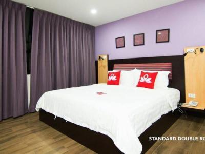 Hotel ZEN Rooms Charurat - Bild 5