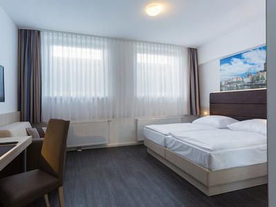 Viva Hotel by Vier Jahreszeiten Lübeck - Bild 3