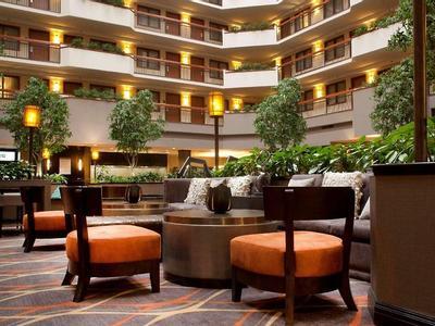 Hotel Embassy Suites Dallas Near The Galleria - Bild 4