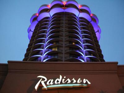 Radisson Hotel Cincinnati Riverfront - Bild 2