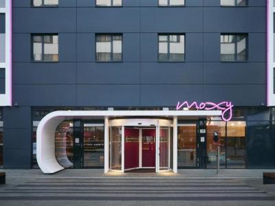 Hotel Moxy München Messe - Bild 2