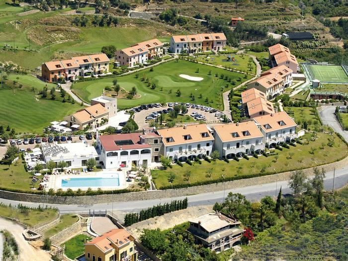 Hotel Castellaro Golf Resort - Bild 1