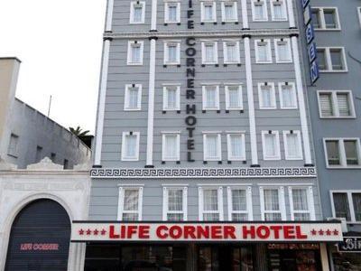 Life Corner Hotel - Bild 2