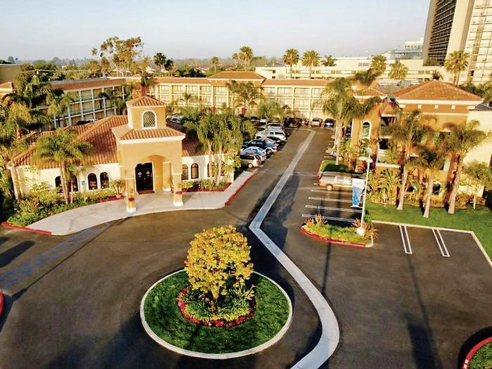 Hotel Cortona Inn & Suites Anaheim Resort - Bild 1