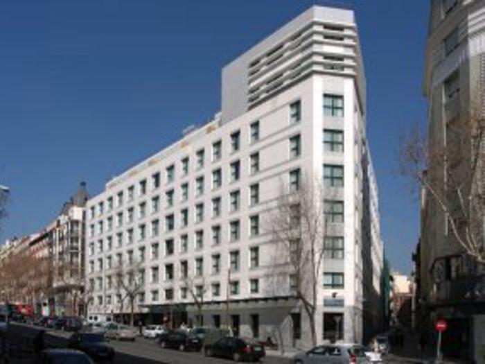 Hotel Radisson RED Madrid - Bild 1