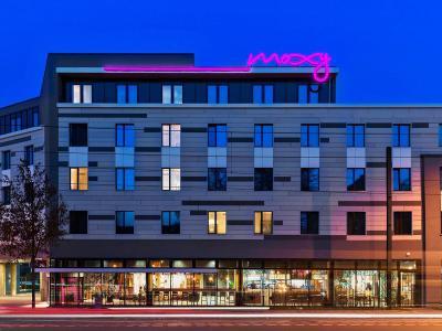 Hotel Moxy Düsseldorf Süd - Bild 2