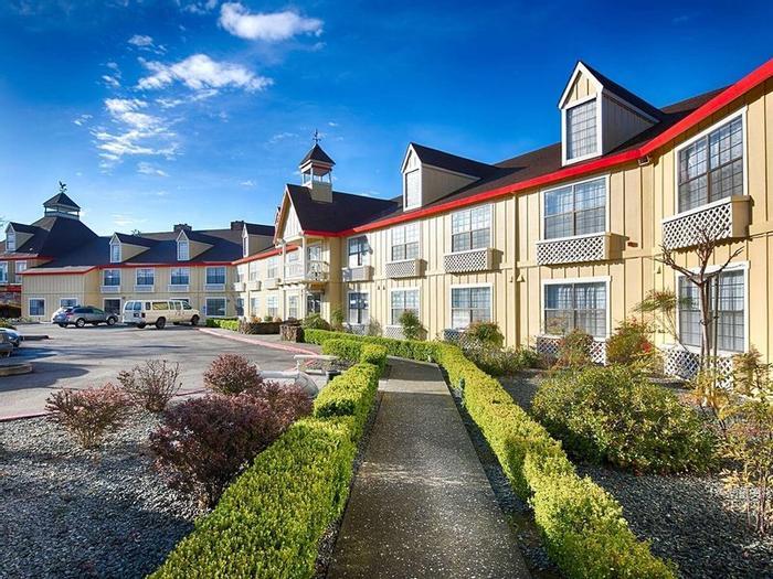 Hotel Red Lion Inn & Suites Auburn - Bild 1