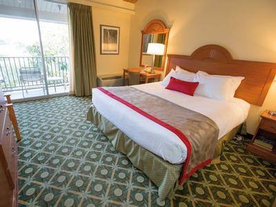 Hotel Ramada by Wyndham Santa Barbara - Bild 4