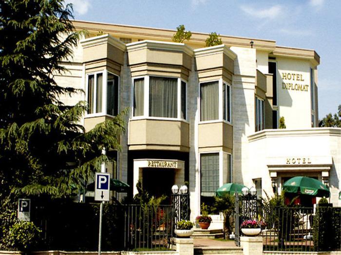 Hotel Classic Tirana - Bild 1