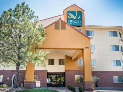 Hotel Quality Inn & Suites Denver International Airport - Bild 2