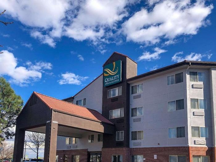 Hotel Quality Inn & Suites Denver International Airport - Bild 1