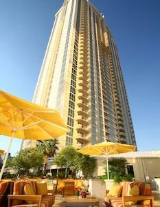 Hotel The Signature at MGM Grand by Luxury Suites International - Bild 2