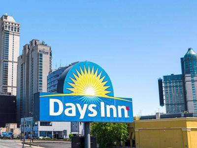 Hotel Days Inn by Wyndham Fallsview - Bild 5