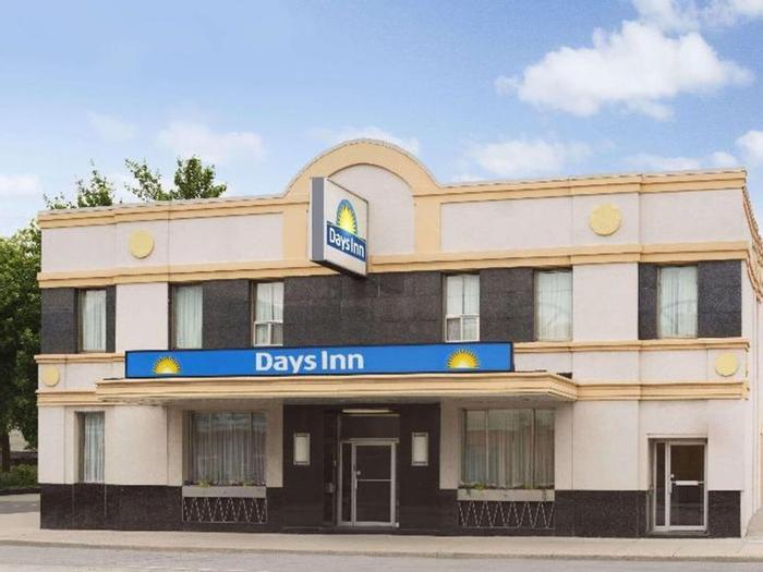 Hotel Days Inn Toronto East Beaches - Bild 1