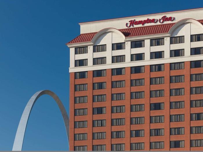 Hotel Hampton Inn St. Louis-Downtown (At the Gateway Arch) - Bild 1
