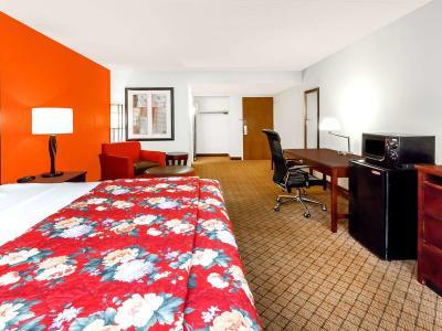 Ramada by Wyndham Lansing Hotel & Conference Center - Bild 2