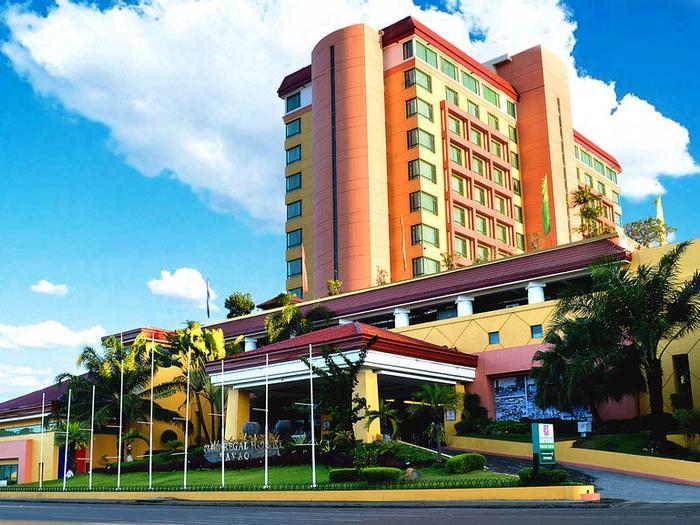 Grand Regal Hotel Davao - Bild 1