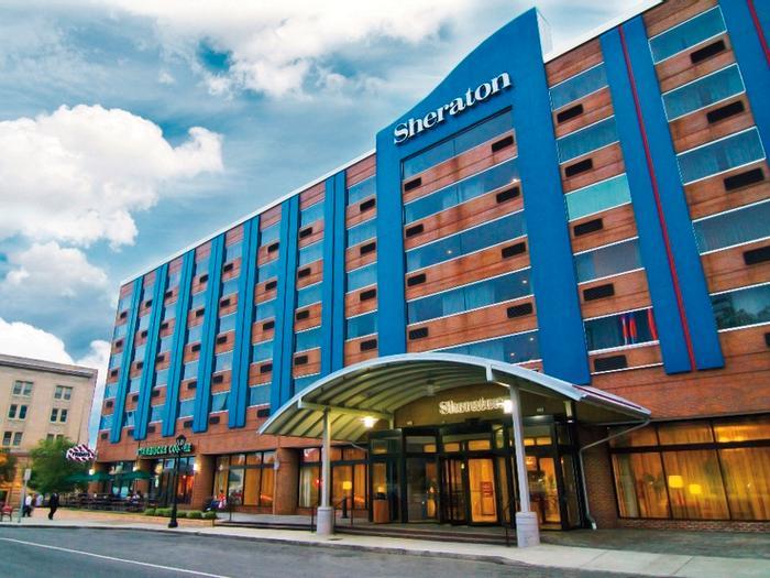 Hotel Sheraton Niagara Falls - Bild 1