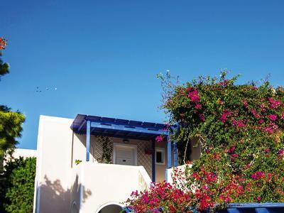 Hotel Paradise Santorini Resort - Bild 4