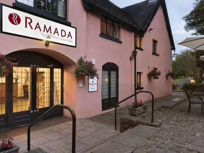 Ramada Resort by Wyndham Cwrt Bleddyn Hotel and Spa - Bild 4